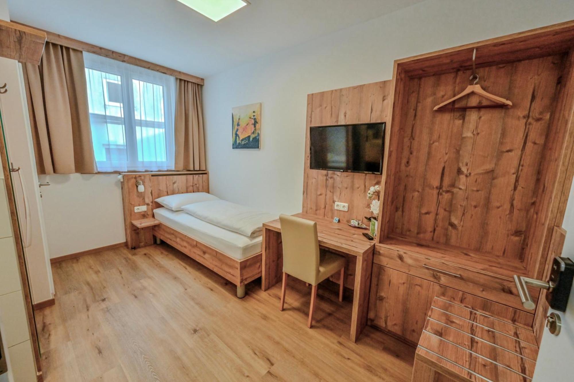 Hotel "City Rooms Wels" Екстер'єр фото