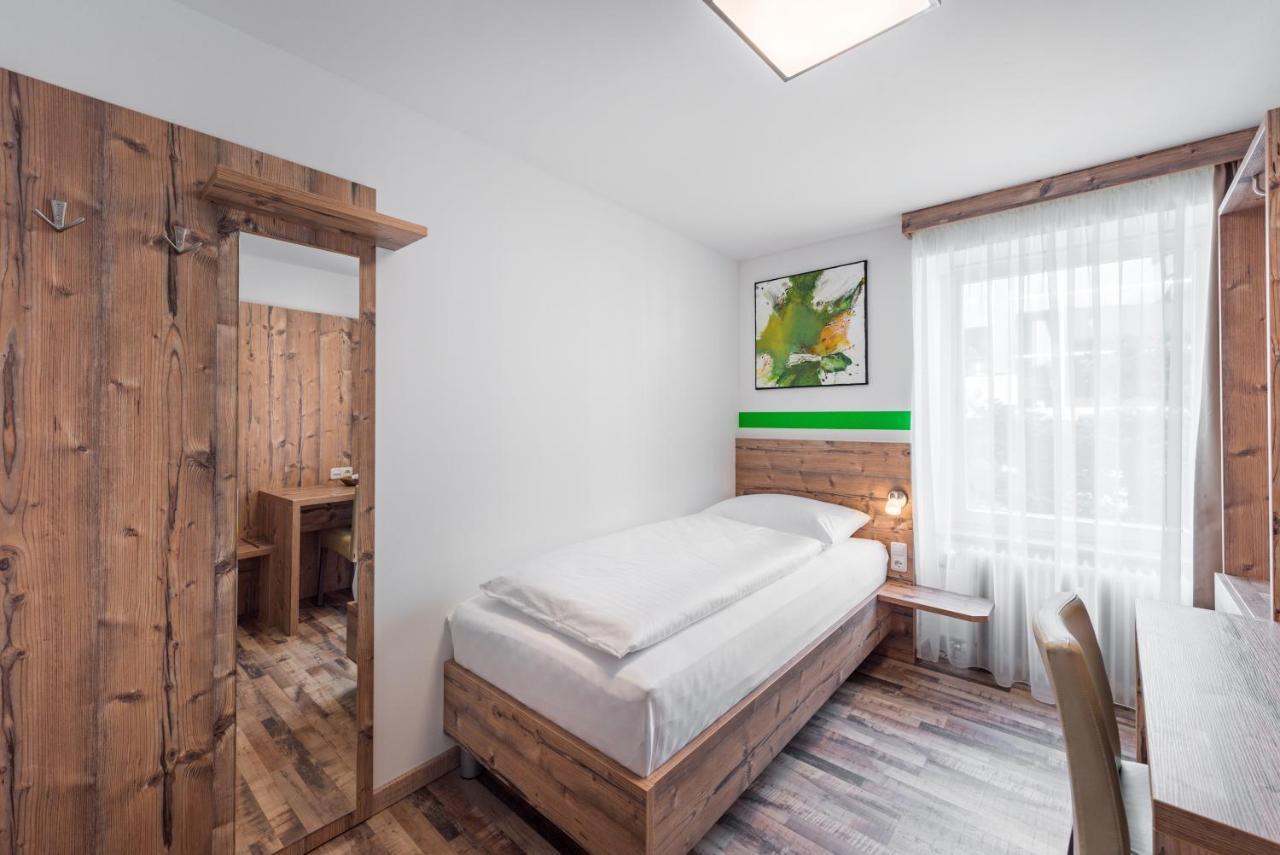 Hotel "City Rooms Wels" Екстер'єр фото