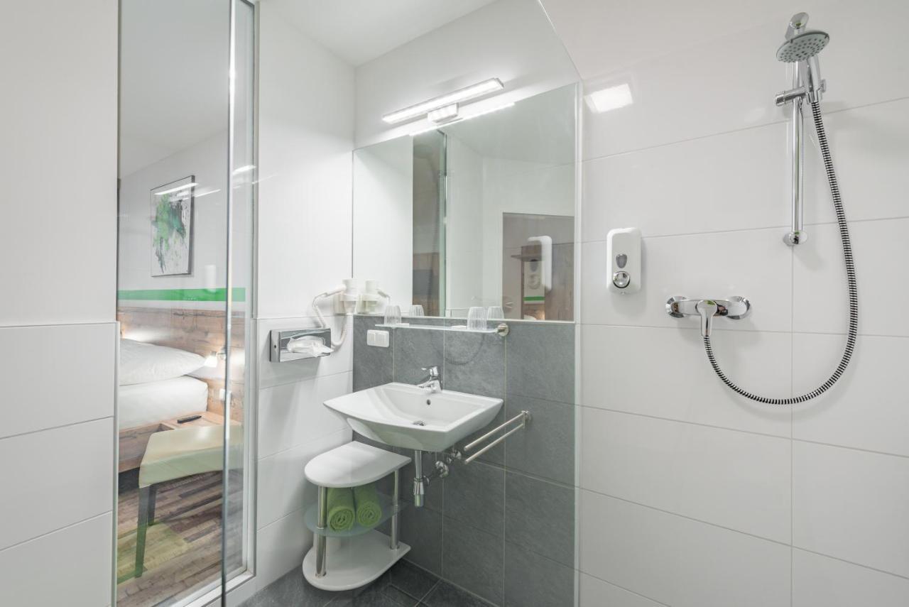Hotel "City Rooms Wels" Екстер'єр фото