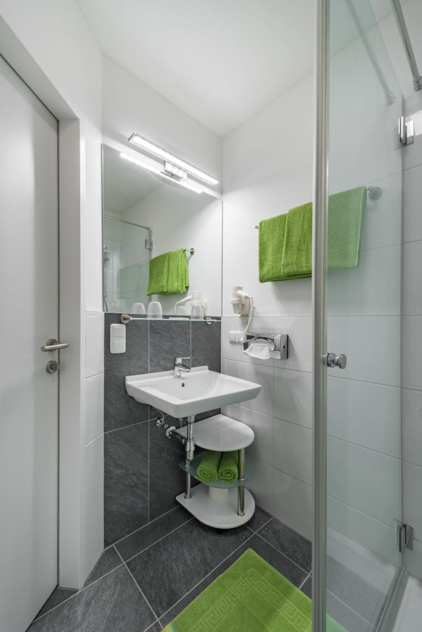 Hotel "City Rooms Wels" Екстер'єр фото