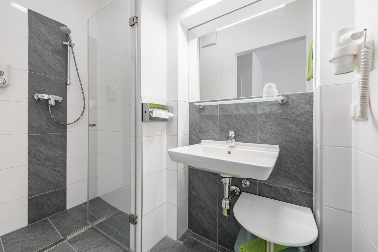 Hotel "City Rooms Wels" Екстер'єр фото